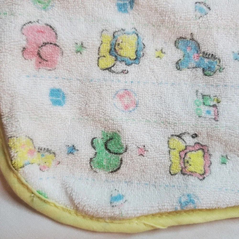 Vintage Terrycloth Vinyl‎ Backing Baby Burp Cloth Pastel Animals
